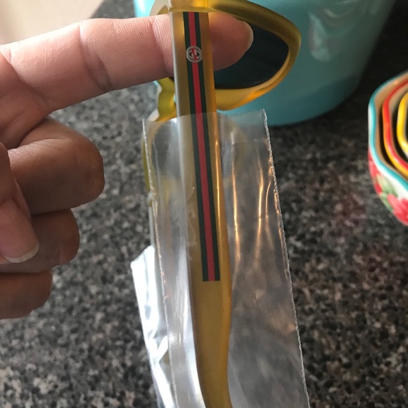 Gucci sunglasses - Picture 3 of 7